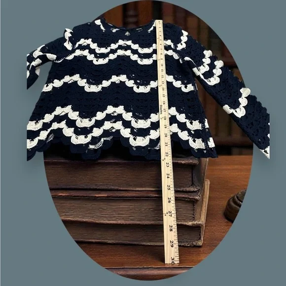 Vero Moda Open Crochet Knit Long Sleeve Sweater Top. Navy/White. Size: Large - Picture 6 of 11